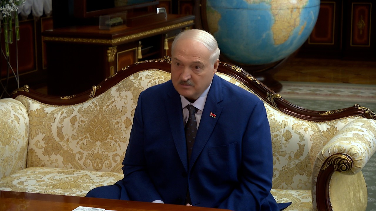 Лукашенко про Узбекистан: Миллионы людей! Большая страна, которая нуждается в том, что мы имеем!