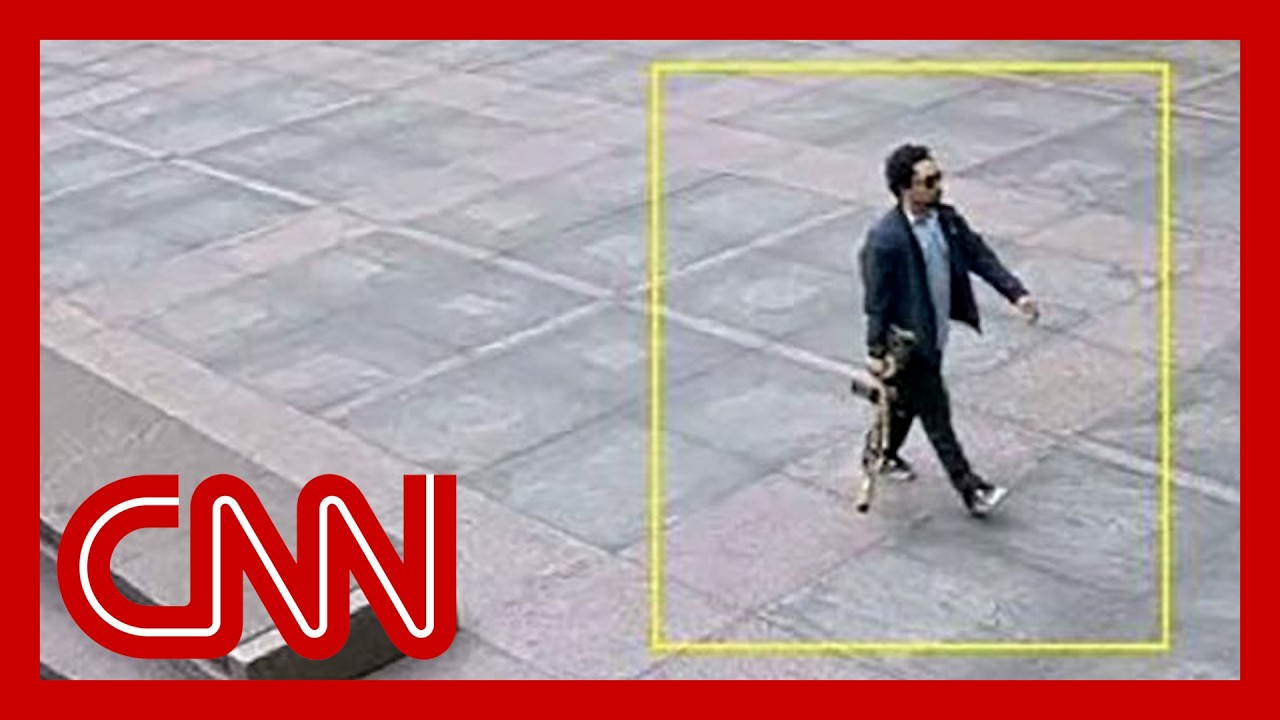 4 people, including NYPD officer, killed in Midtown Manhattan shooting, official says