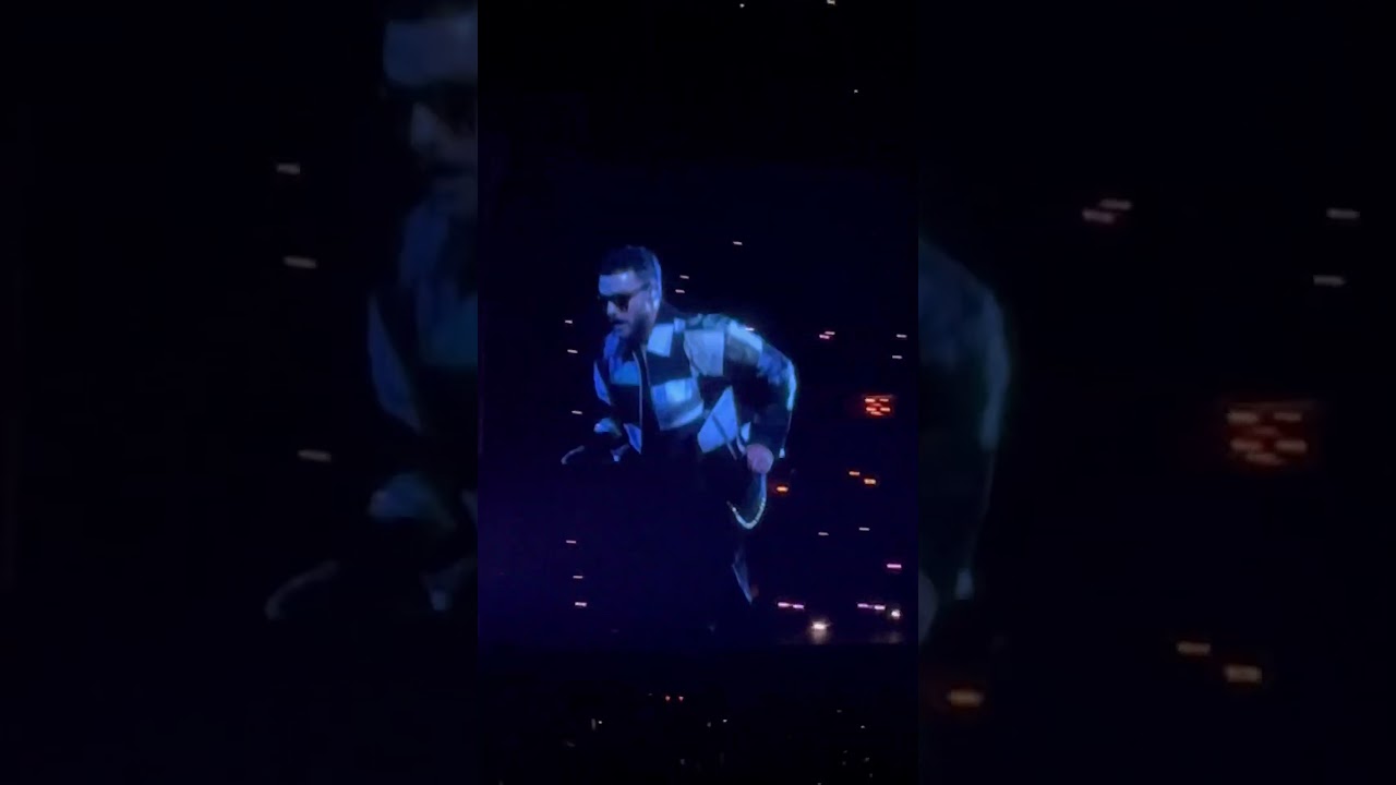 Funny moment during Justin Timberlake concert - help me to get married ask from fan : ))))) #Baku