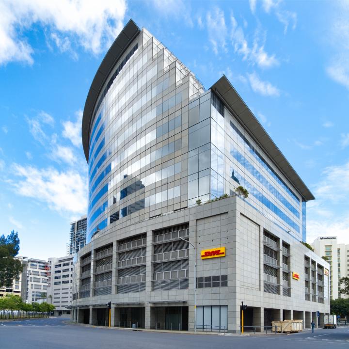 Почтовый сервис DHL возобновил работу в Таджикистане