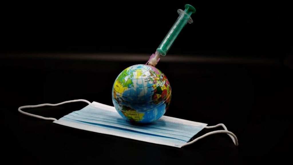 Казахстан приблизился к мировым показателям по уровню вакцинации