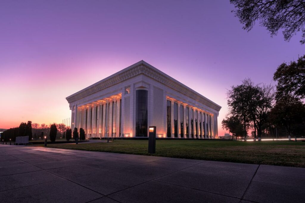 Экономика Узбекистана повлияла на приток этнических казахов на родину