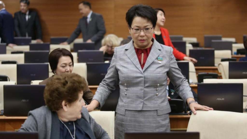 Как распределены места в парламентах стран мира по гендерному признаку