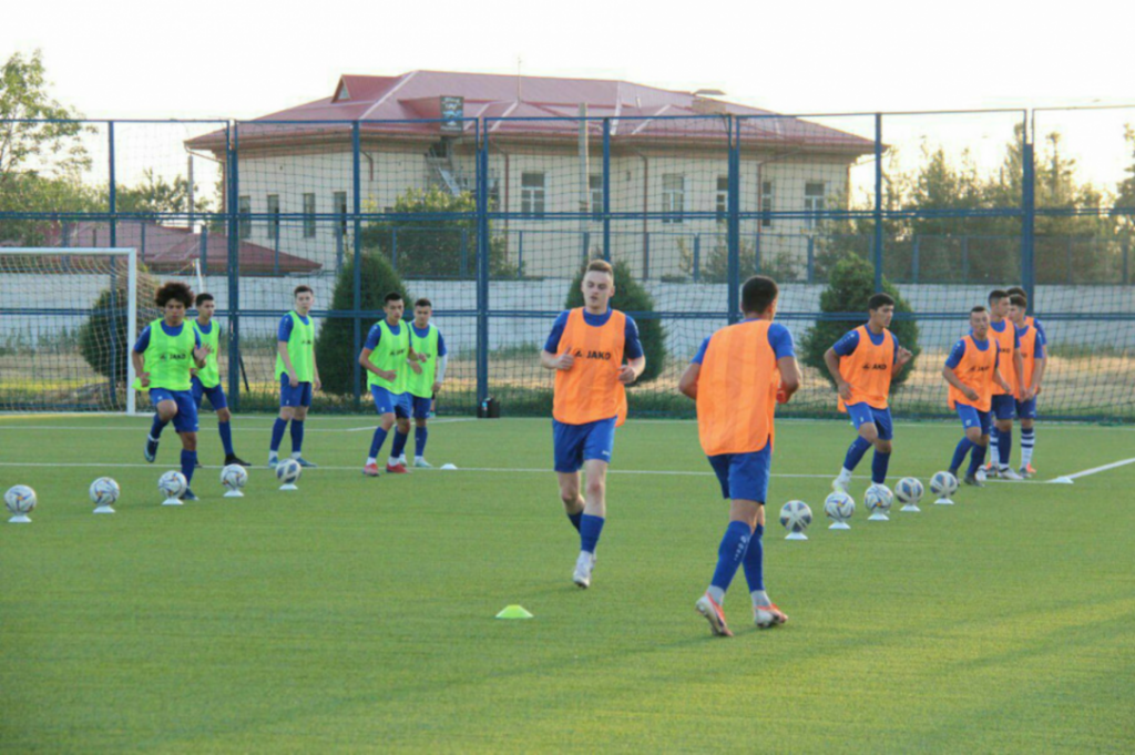 В Узбекистане приостановили матчи Суперлиги