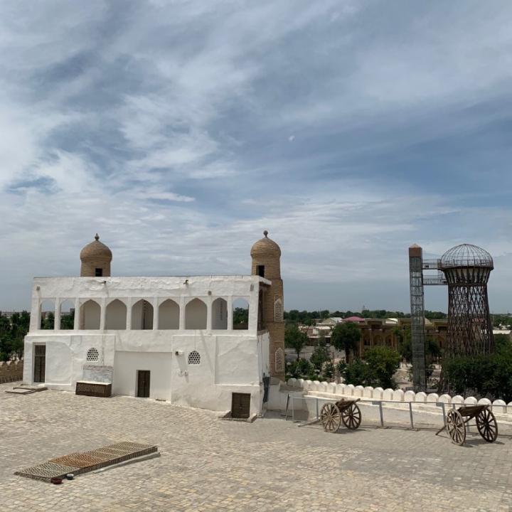 В Бухаре разрабатывают мобильное приложение для туристов