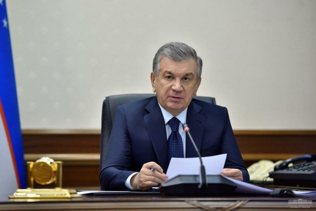 Шавкат Мирзиёев заявил о поэтапном смягчении карантина