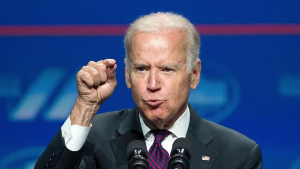 Байден обещает не позволить России «организовывать убийства» военных США