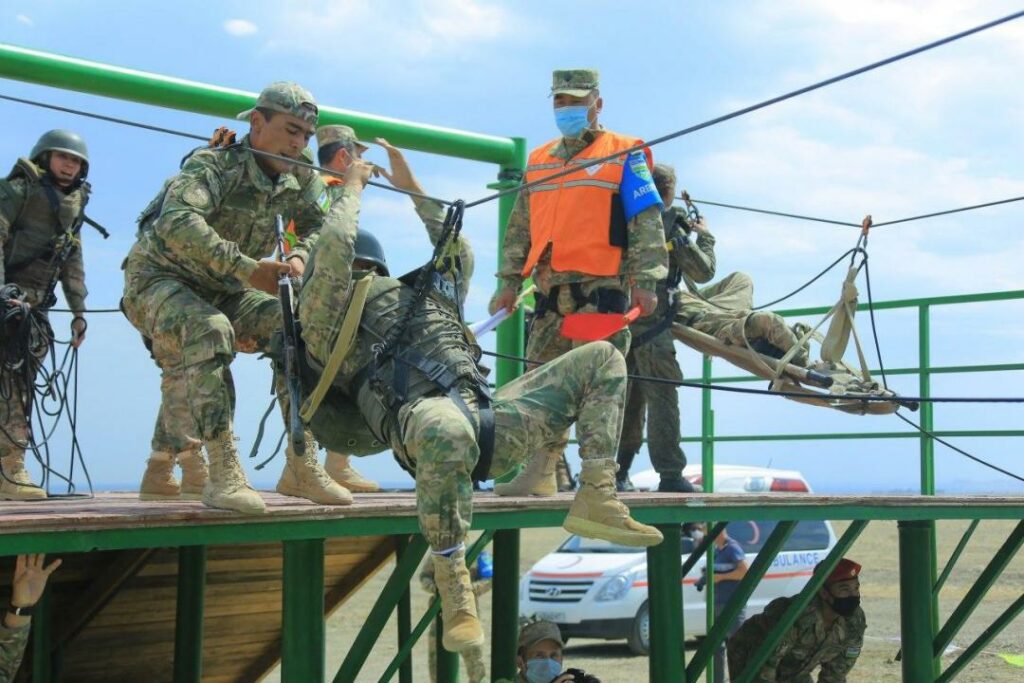 Военные из Узбекистана победили в трех конкурсах АрМИ-2020