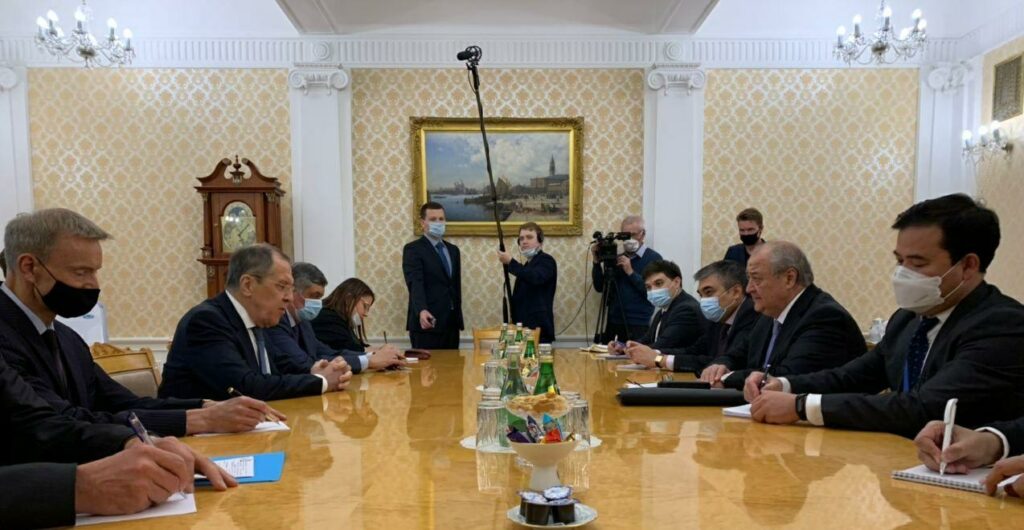 Абдулазиз Камилов встретился с главой МИД РФ