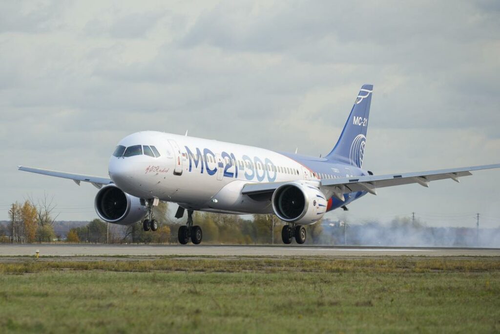 В трех городах РФ начали свободную продажу билетов Uzbekistan Airways