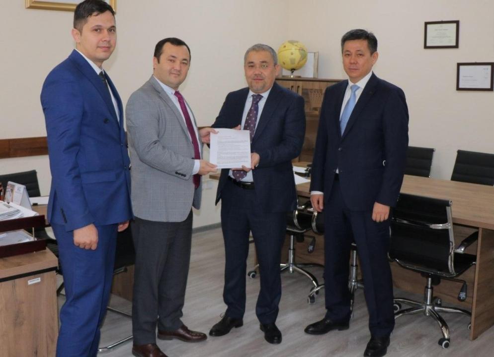 «Узбекгидроэнерго» получило кредитный рейтинг от Fitch