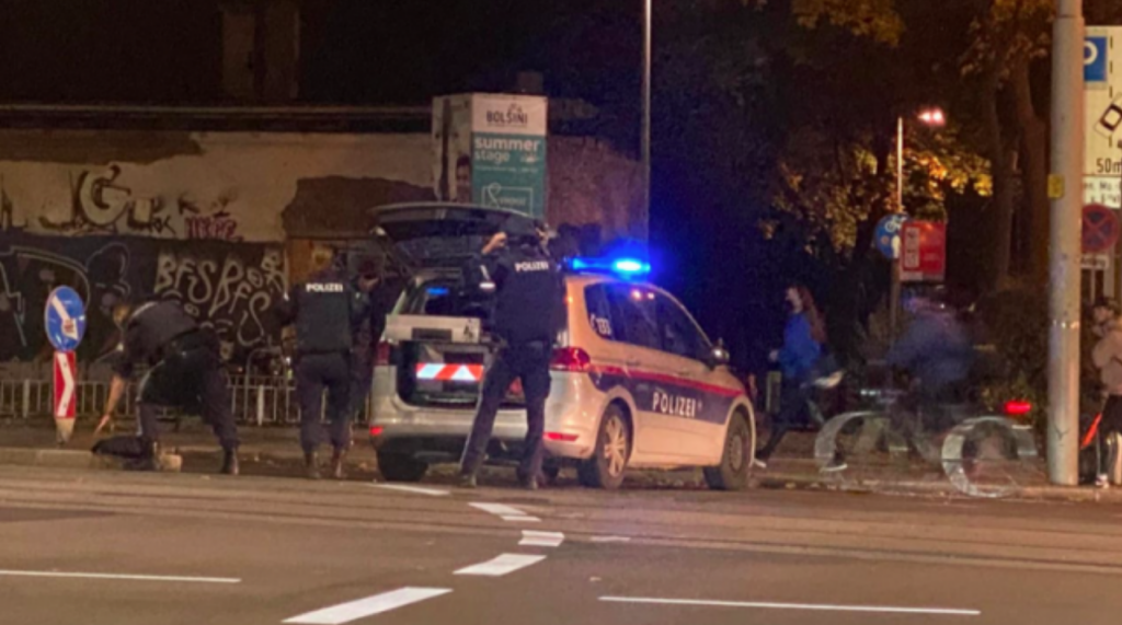Террорист в Вене оказался исламистом