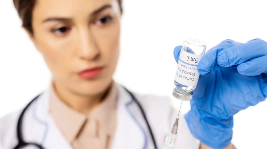 Казахстан зарегистрирует российскую вакцину от коронавируса