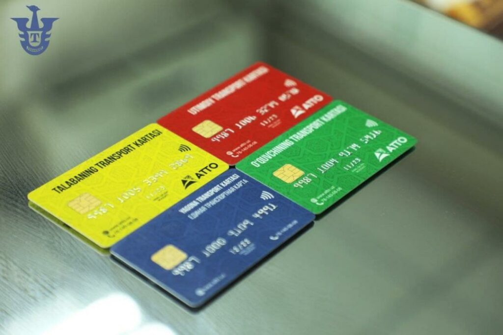 Общественный транспорт перейдет на безналичный расчет