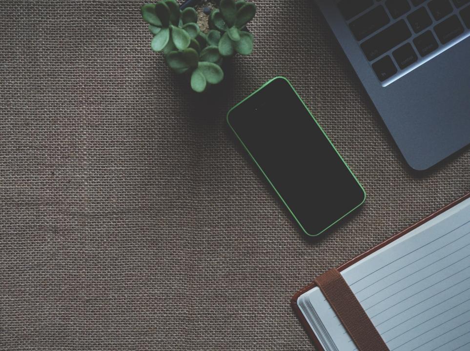 В Навои произвели первую партию смартфонов «Узбекистан»