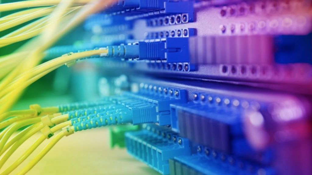 В работе YouTube, Telegram и WhatsApp произошел новый сбой