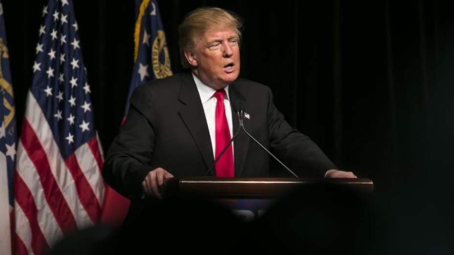 Трамп рассматривал возможность помиловать самого себя