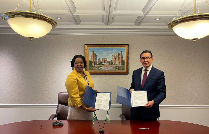 Узбекистан установил дипотношения с Содружеством Доминики