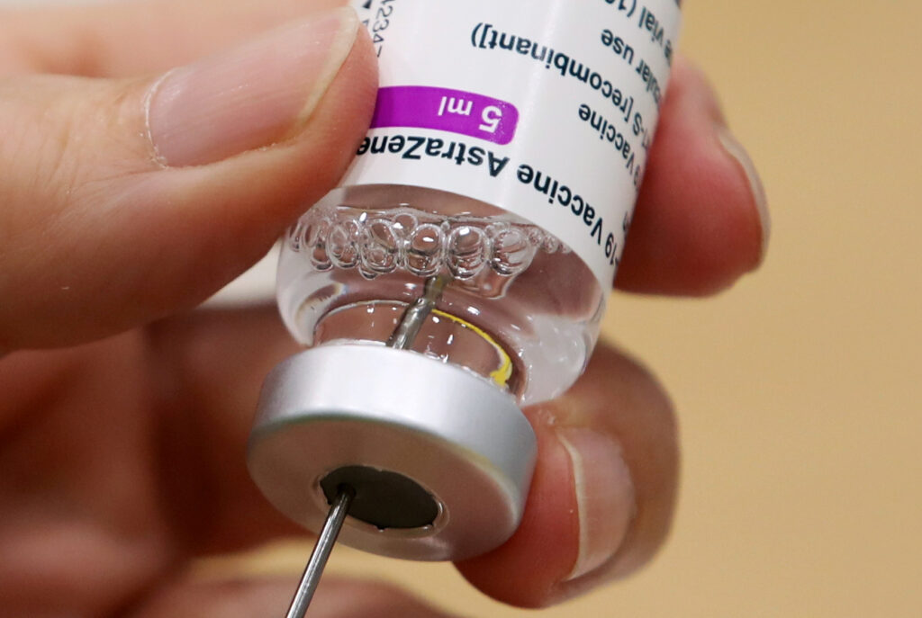 Япония передала Узбекистану более 200 тыс. доз AstraZeneca