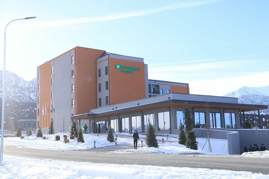 Три гостиницы Wyndham открыли в Джизакской области