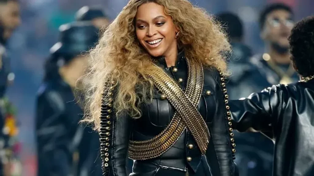 Beyonce вышла на сцену впервые с 2018 года