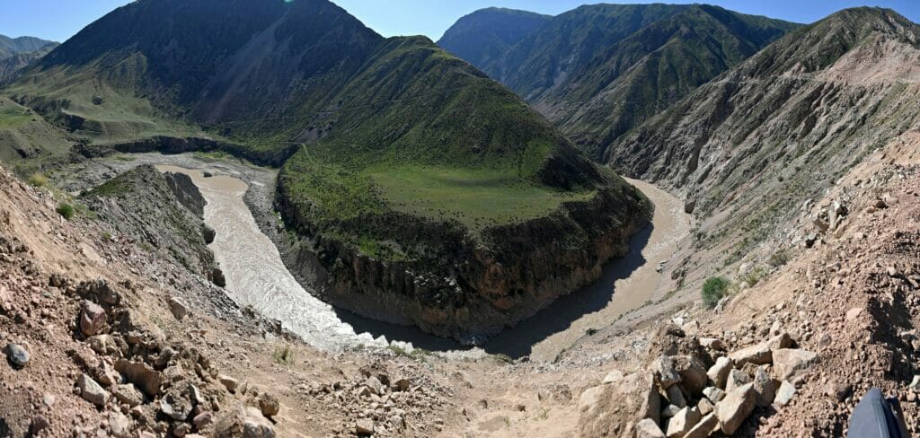 КР: Россия хочет присоединиться к строительству Камбар-Атинской ГЭС-1