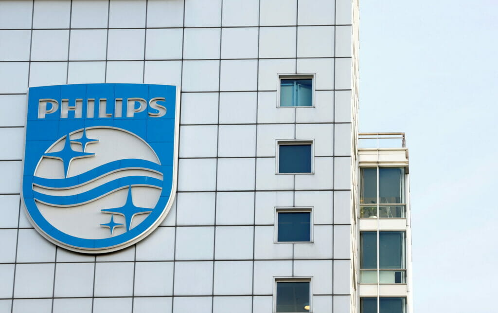 Philips уволит шесть тысяч сотрудников