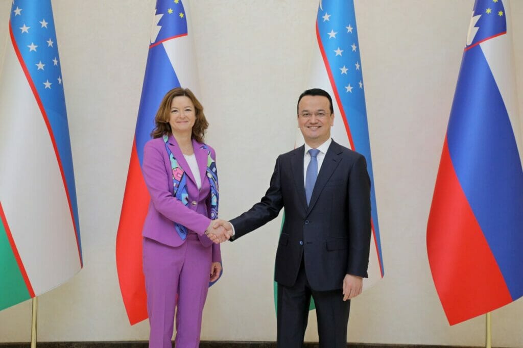 Узбекистан и Словения могут наладить прямое авиасообщение