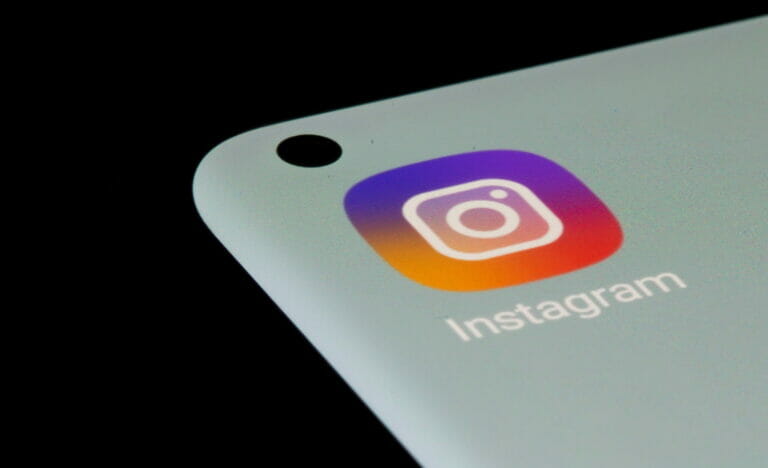 Instagram позволит пользователям управлять рекомендациями