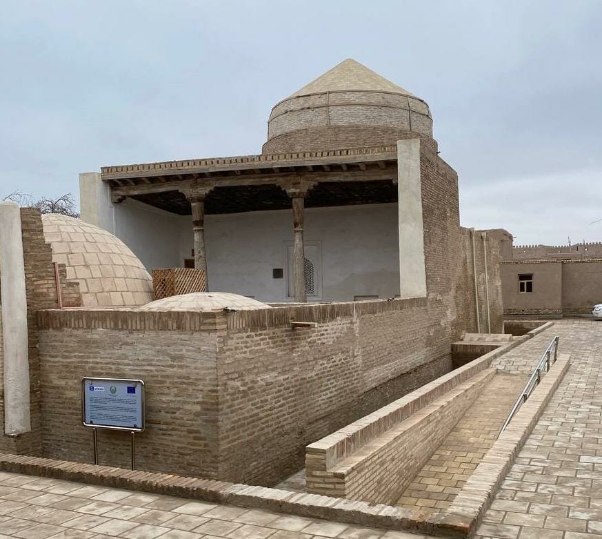 ЕС помог восстановить мечеть Богбонли в Хиве