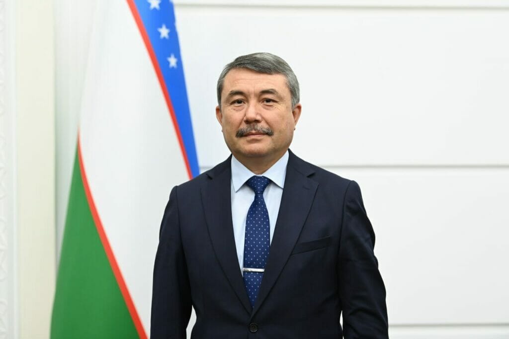 Уволенный за блокировку соцсетей экс-министр нашел новую работу