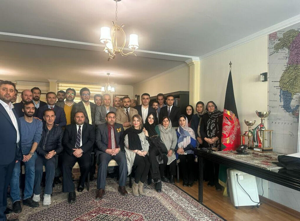 Посольство Афганистана в Тегеране передали талибам