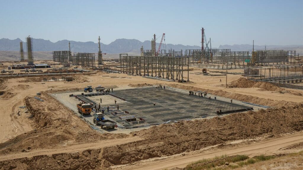 Мирзамахмудов: Узбекистан не передавал России права на нефть и газ