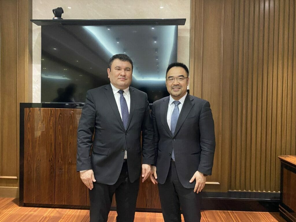 В Huawei оценили проекты зеленой энергетики Узбекистана