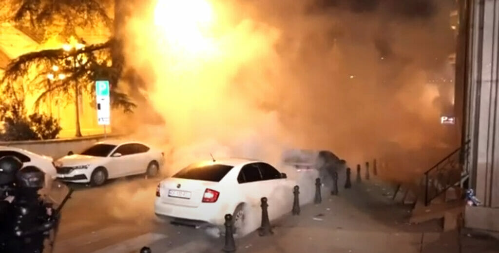 Протесты в Грузии сопровождались столкновениями с полицией