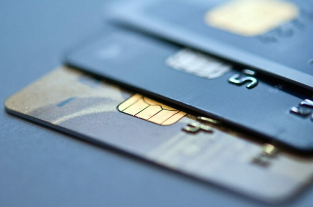 В Узбекистане повысят пенсии и зарплаты