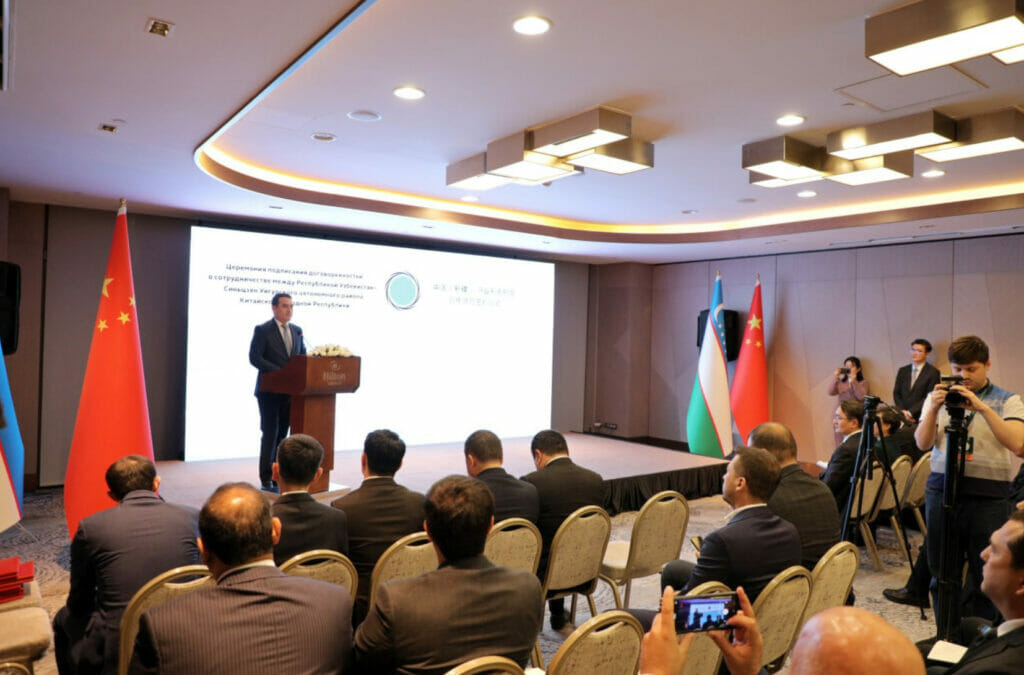 Китай поможет отстроить ФЭС в Навои и Фергане