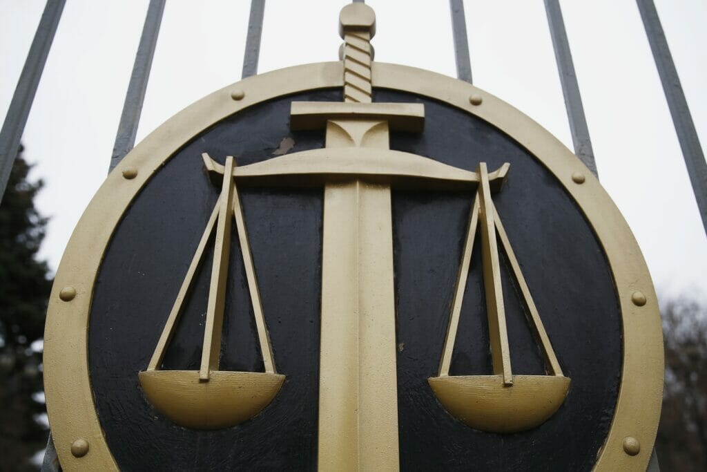 Адвокатам отменили обязательный двухлетний стаж