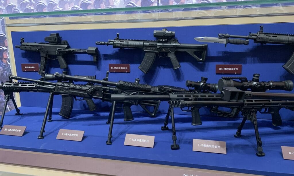 МИД Китая: Пекин не поставляет оружие в Украину