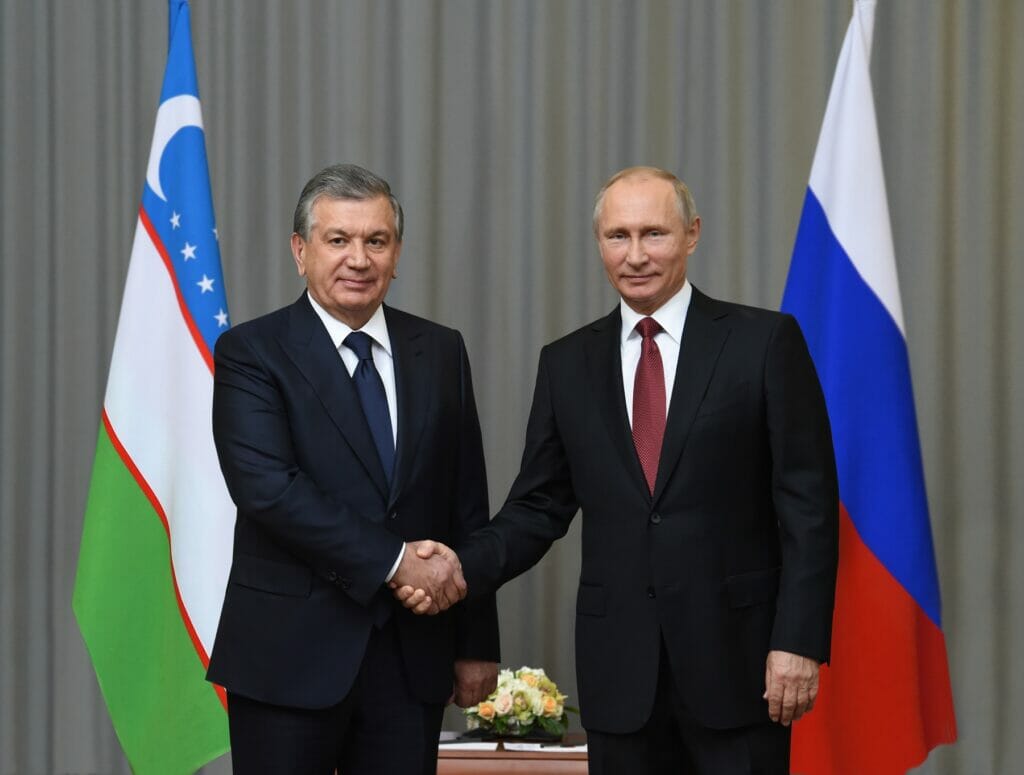 Лавров: Мирзиёев и Путин продолжат регулярные контакты в 2023 году