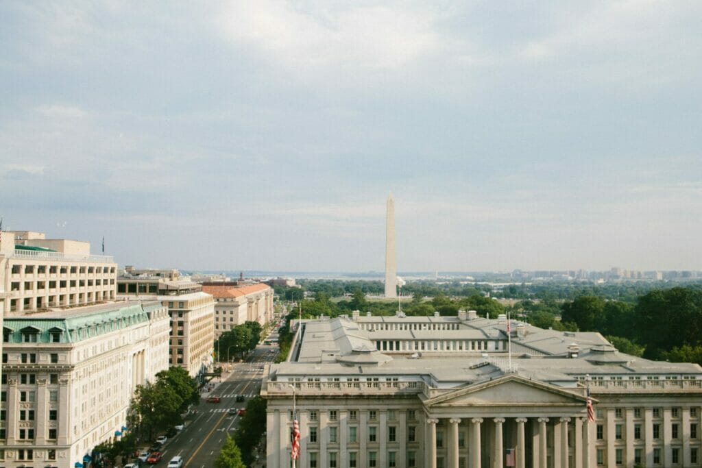 В США началось голосование по поправкам в Конституцию Узбекистана