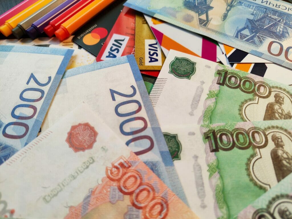 Россия переведет взаиморасчеты за энергоресурсы в нацвалюты