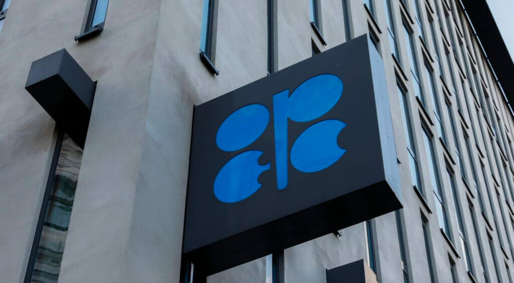 Сокращение нефтедобычи ОПЕК+ разгонит инфляцию в США