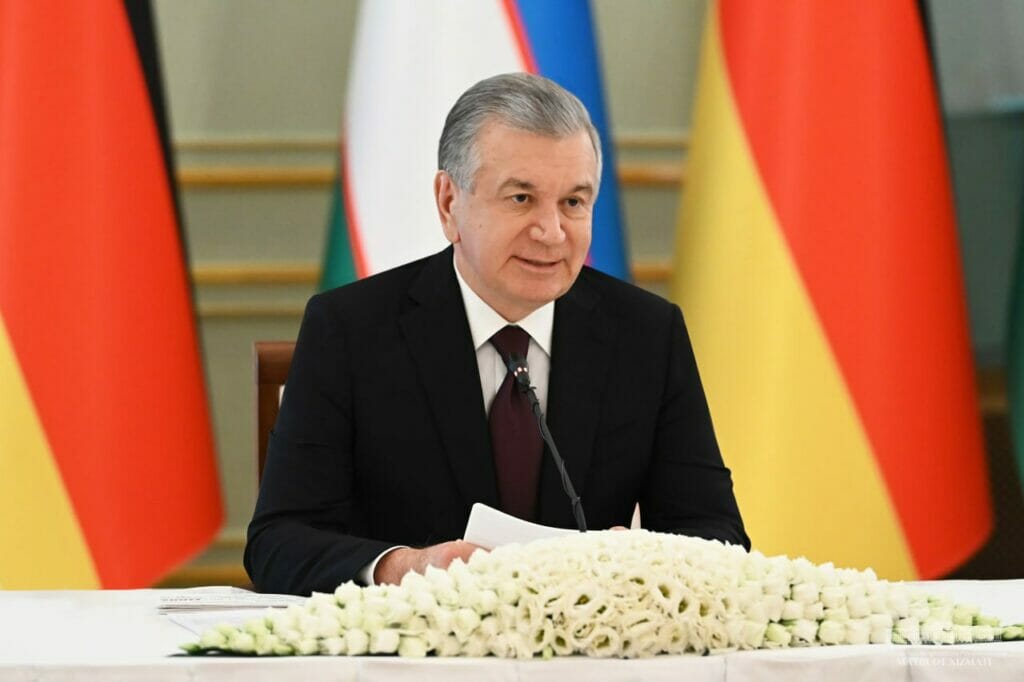 Мирзиёев: Узбекистан должен ассоциироваться у зарубежного инвестора со стабильностью и надежностью