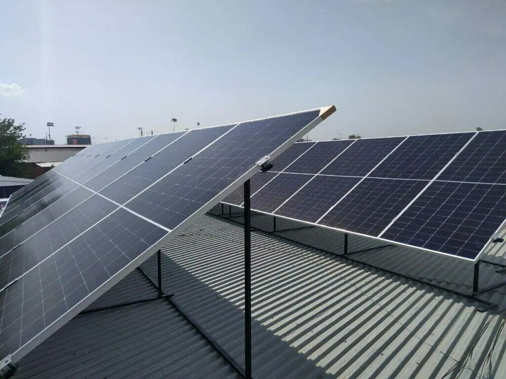 Ilk bor quyosh energiyasiga investitsiyalar neft qazib olish xarajatlaridan oshadi