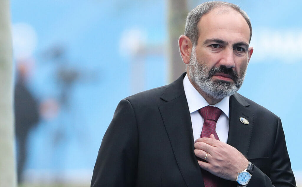 Pashinyan Aliyevni kelishuvlarni rad etishda gumon qilgan