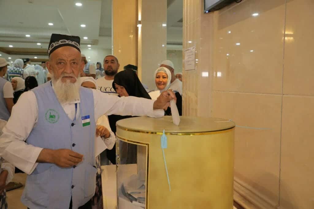 Hojilar ham ovoz berishmoqda