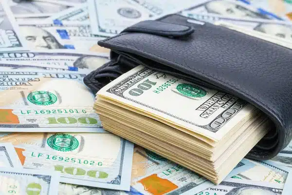 O’zbekiston banklarida dollar kursi qanday