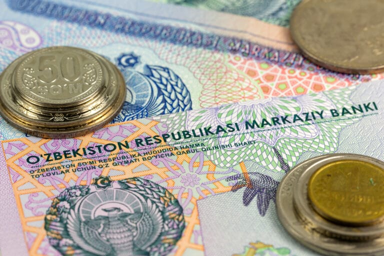 Какие банки Узбекистана заплатили больше всего налогов 