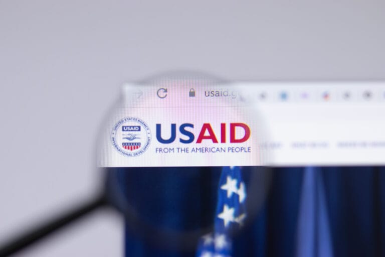 Трамп отправит в отпуск почти всех сотрудников мировых отделений USAID